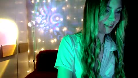 Snapshot of euphoria055 chatting on 16, 2, 2025 Liana online show from 16, 2, 2025