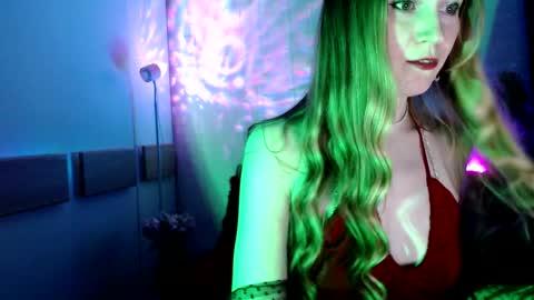 Snapshot of euphoria055 chatting on 1, 3, 2025 Liana online show from 1, 3, 2025