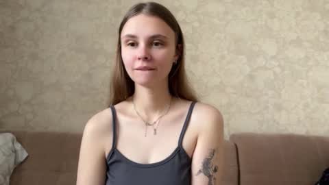 Snapshot of eva_calvin chatting on 6, 11, 2025 Eva Calvin online show from 6, 11, 2025