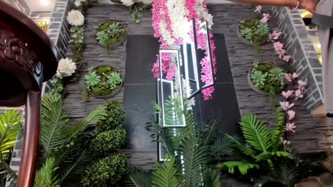 EVA COLUCCY online show from 24, 12, 2024