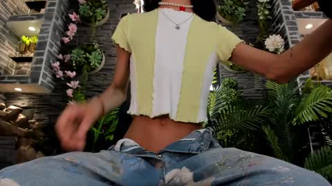 EVA COLUCCY online show from 14, 1, 2025