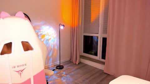 Snapshot of eva_davi chatting on 16, 3, 2026 Eva Davis online show from 16, 3, 2026