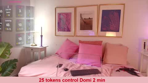 Evaa Depp online show from 30, 1, 2025