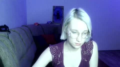 eva_forrest online show from 25, 1, 2025