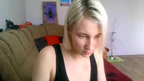 eva_forrest online show from 11, 2, 2025