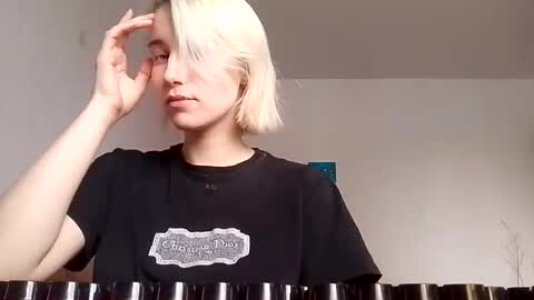 eva_forrest online show from 26, 2, 2025