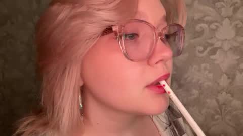 Snapshot of eva_kittenn chatting on 13, 9, 2025 eva_kittenn online show from 13, 9, 2025