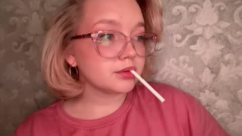 Snapshot of eva_kittenn chatting on 26, 9, 2025 eva_kittenn online show from 26, 9, 2025