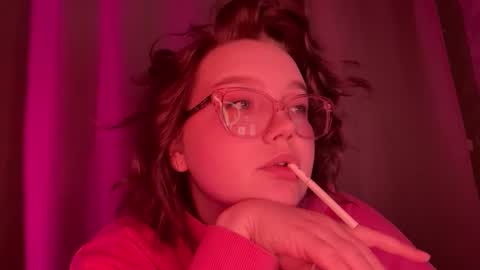 eva_kittenn online show from 28, 11, 2025