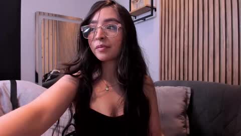 Angelinne online show from 22, 9, 2025
