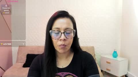 Eva  online show from 21, 10, 2025