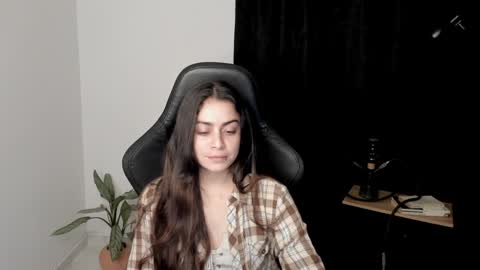 eva_monn online show from 6, 1, 2025