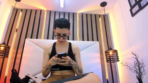 Snapshot of eva_monwalker chatting on 3, 11, 2025 Eva cute online show from 3, 11, 2025