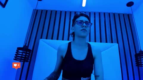 Snapshot of eva_monwalker chatting on 9, 11, 2025 Eva cute online show from 9, 11, 2025