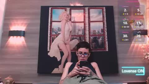 Snapshot of eva_monwalker chatting on 18, 11, 2025 Eva cute online show from 18, 11, 2025