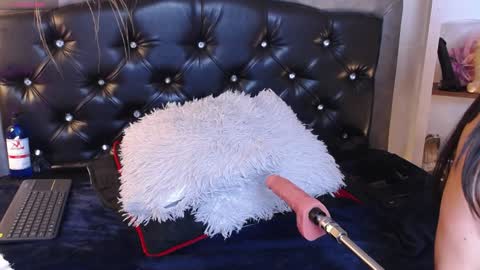 Eva Notty  online show from 29, 12, 2024