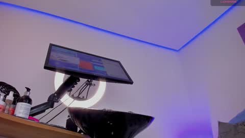 Eva online show from 26, 11, 2025