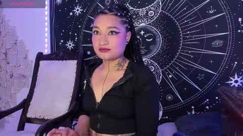 Eva  online show from 11, 11, 2025