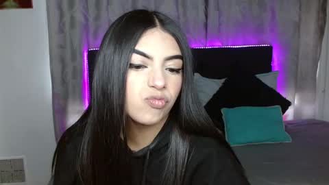 Eva  online show from 5, 10, 2025