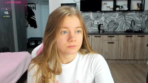 Eva online show from 4, 1, 2025