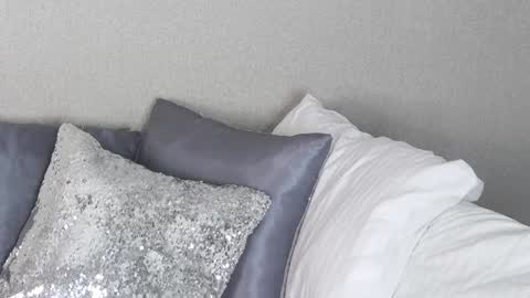 eva varnerr online show from 1, 1, 2025