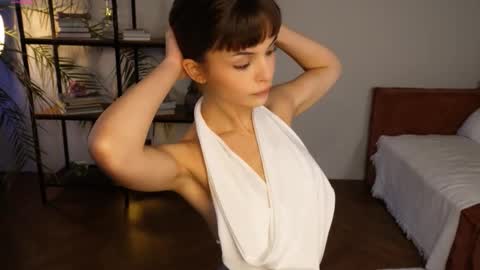 Hello my name is Eva its my first day here online show from 17, 9, 2025