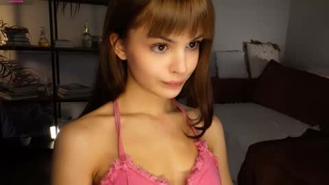 Hello my name is Eva its my first day here online show from 4, 10, 2025