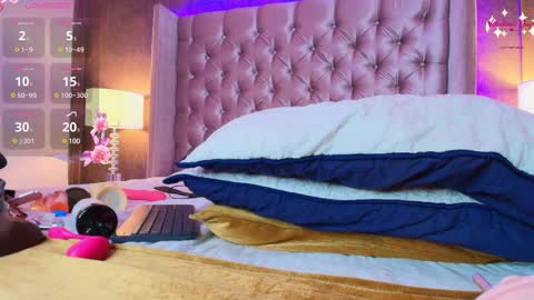 EVA CLOEE online show from 15, 2, 2025