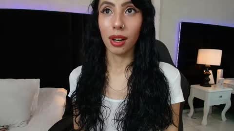 EVA CLOEE online show from 30, 9, 2025