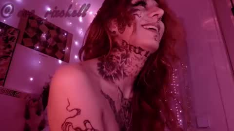 eva rixchell INSTRAGAM online show from 4, 2, 2026