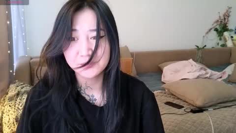 Snapshot of evadior chatting on 27, 11, 2025 Eva online show from 27, 11, 2025