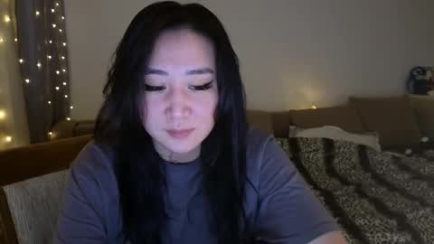 Snapshot of evadior chatting on 14, 12, 2025 Eva online show from 14, 12, 2025