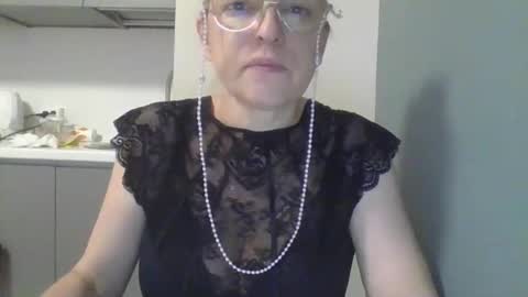 evaglad online show from 20, 9, 2025