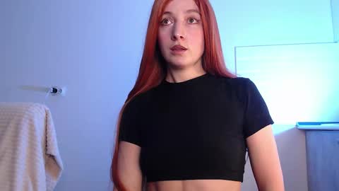 Snapshot of evahailey_ chatting on 30, 11, 2025 Eva online show from 30, 11, 2025