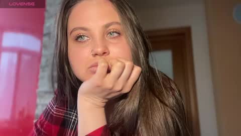 Snapshot of evahazardd chatting on 2, 3, 2025 EvaHazard online show from 2, 3, 2025