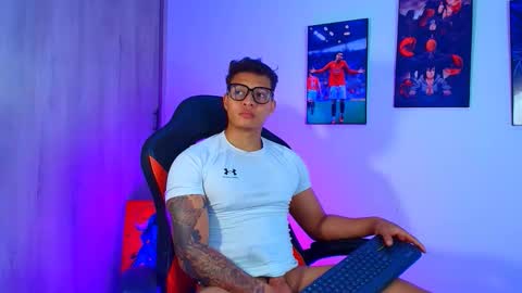 EVAN GREY online show from 15, 10, 2025