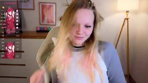 Snapshot of evangel1ne chatting on 22, 10, 2025 evangel1ne online show from 22, 10, 2025