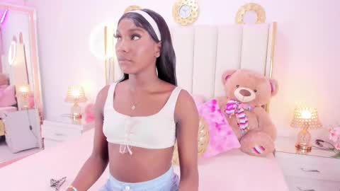 evangelin_ts online show from 12, 10, 2025