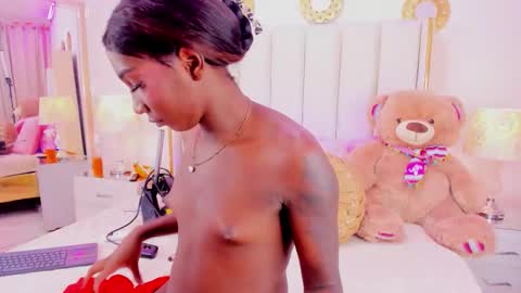 evangelin_ts online show from 19, 12, 2025