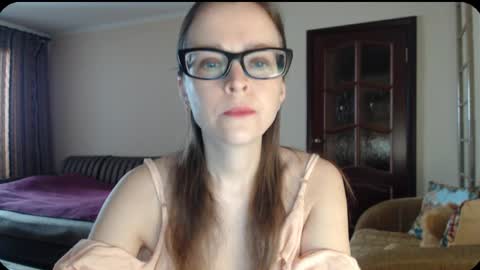 YourMistress online show from 6, 3, 2025