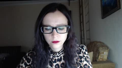 YourMistress online show from 6, 10, 2025
