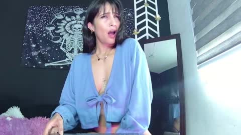 Snapshot of evangelinecors chatting on 18, 10, 2025 Eva online show from 18, 10, 2025