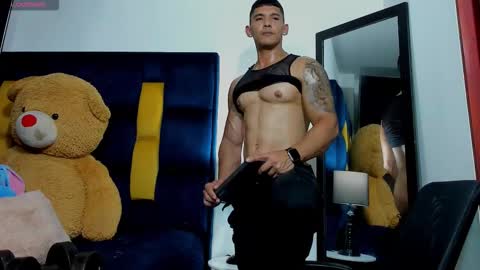 Snapshot of evansstorm01 chatting on 22, 10, 2025 online show from 22, 10, 2025