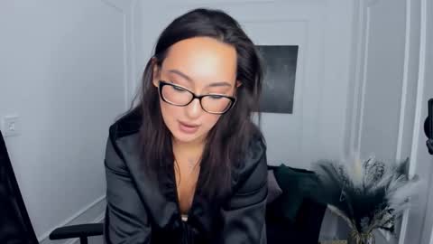 evasarazardje online show from 11, 3, 2026