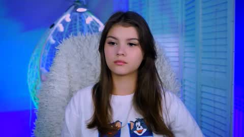 Snapshot of evathopson chatting on 26, 10, 2025 Eva next stream - - 1600 UTC2000 online show from 26, 10, 2025