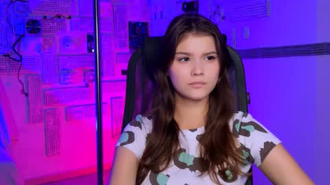 Snapshot of evathopson chatting on 22, 11, 2025 Eva next stream - - 1600 UTC2000 online show from 22, 11, 2025