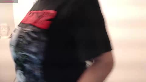 Eva Twiss online show from 8, 11, 2025