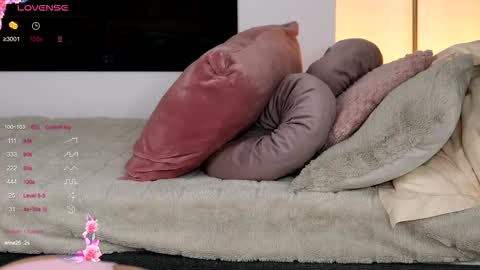 Snapshot of evawarenn chatting on 29, 11, 2025 Carolina online show from 29, 11, 2025