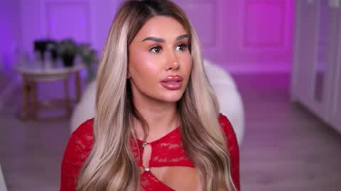 Snapshot of evazane chatting on 24, 10, 2025 Eva online show from 24, 10, 2025