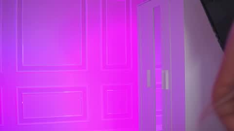 Snapshot of evazane chatting on 8, 11, 2025 Eva online show from 8, 11, 2025